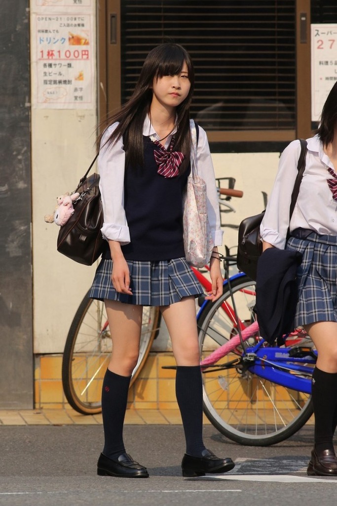 女子高生太もも99