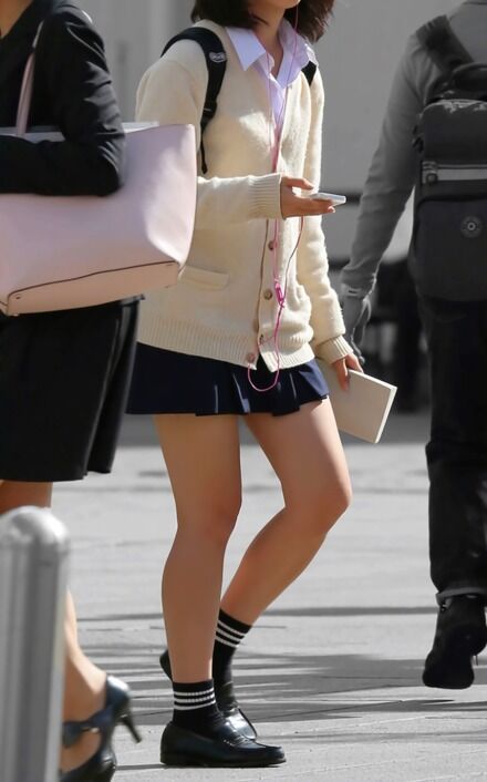 女子高生太もも7