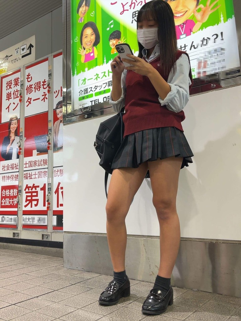 ミニスカJK24