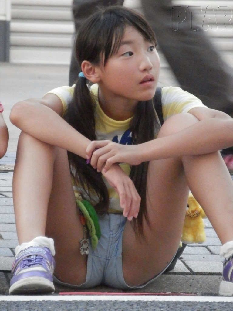 パンチラJK16