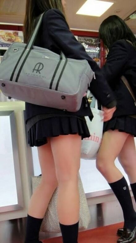 女子高生太もも5