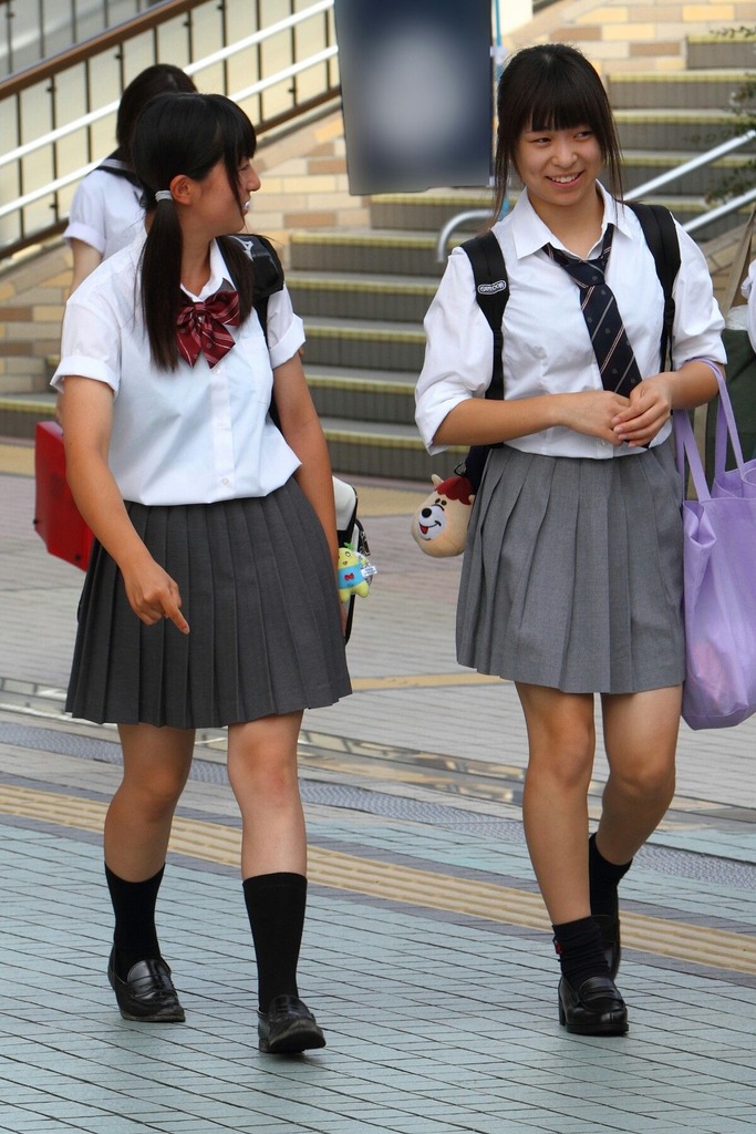 女子高生太もも7