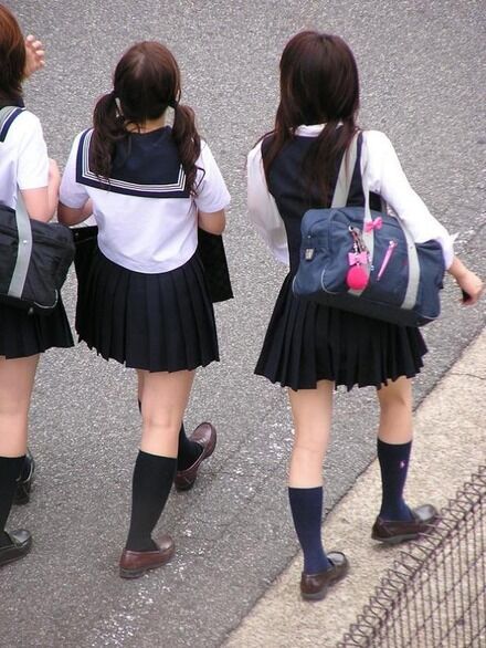 女子高生太もも77