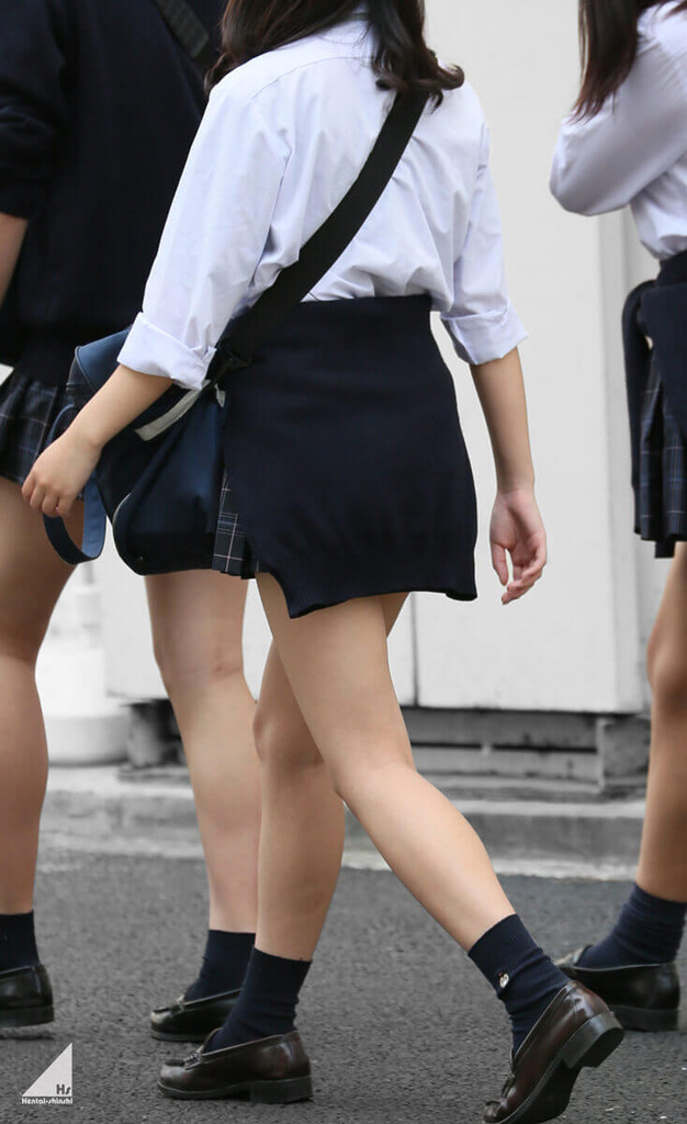 春は新しい女子高生が誕生する季節