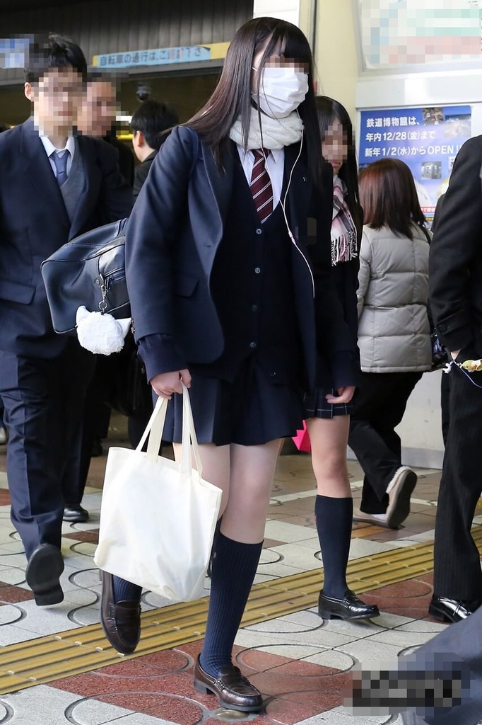 太ももJK7