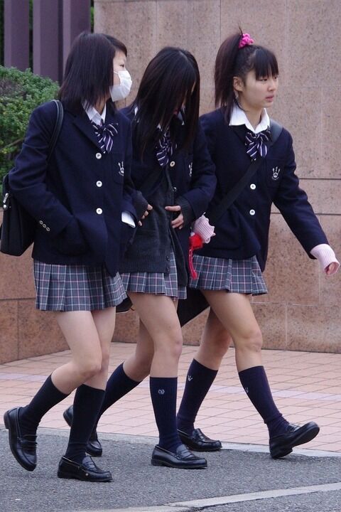 女子高生太もも86