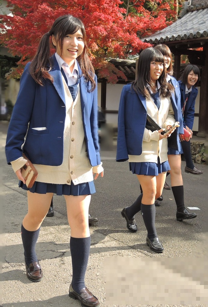女子高生太もも81