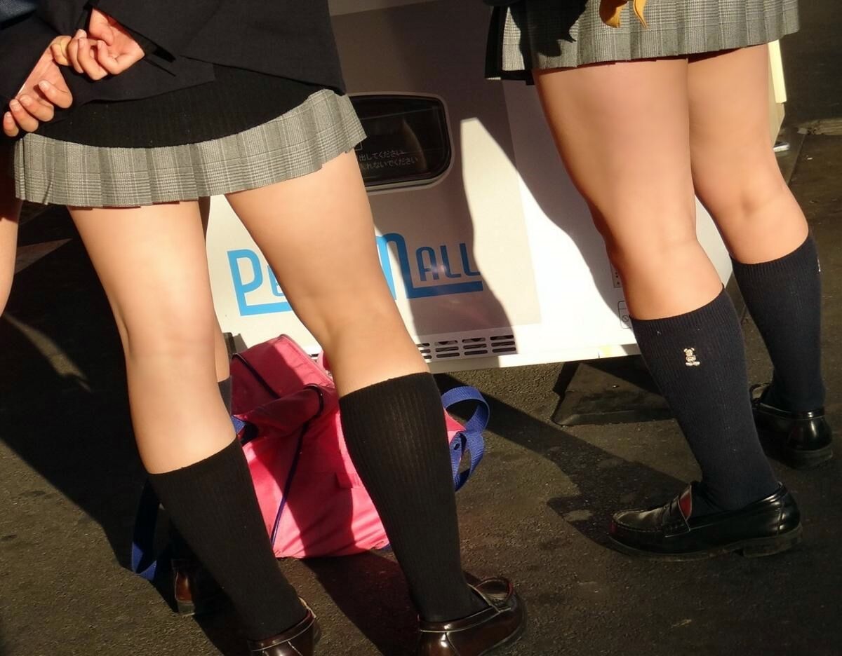 女子高生太もも67