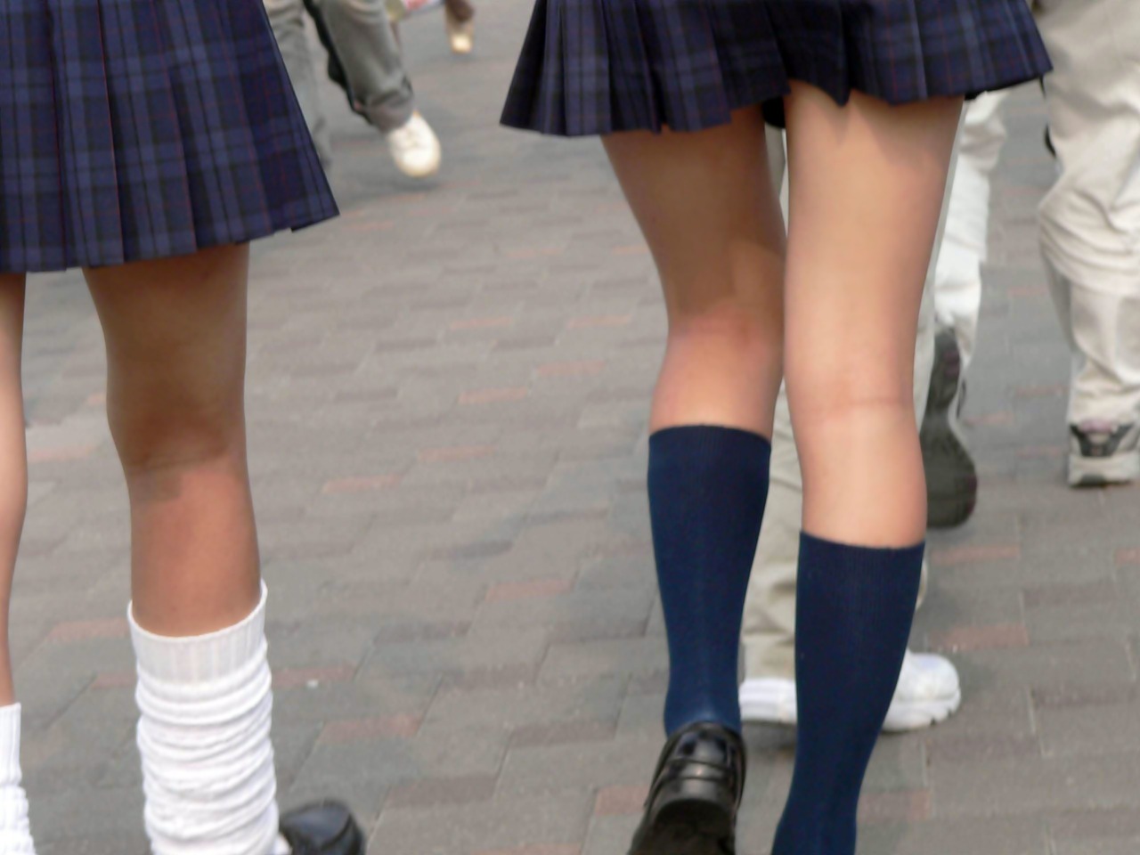 女子高生の太もも60