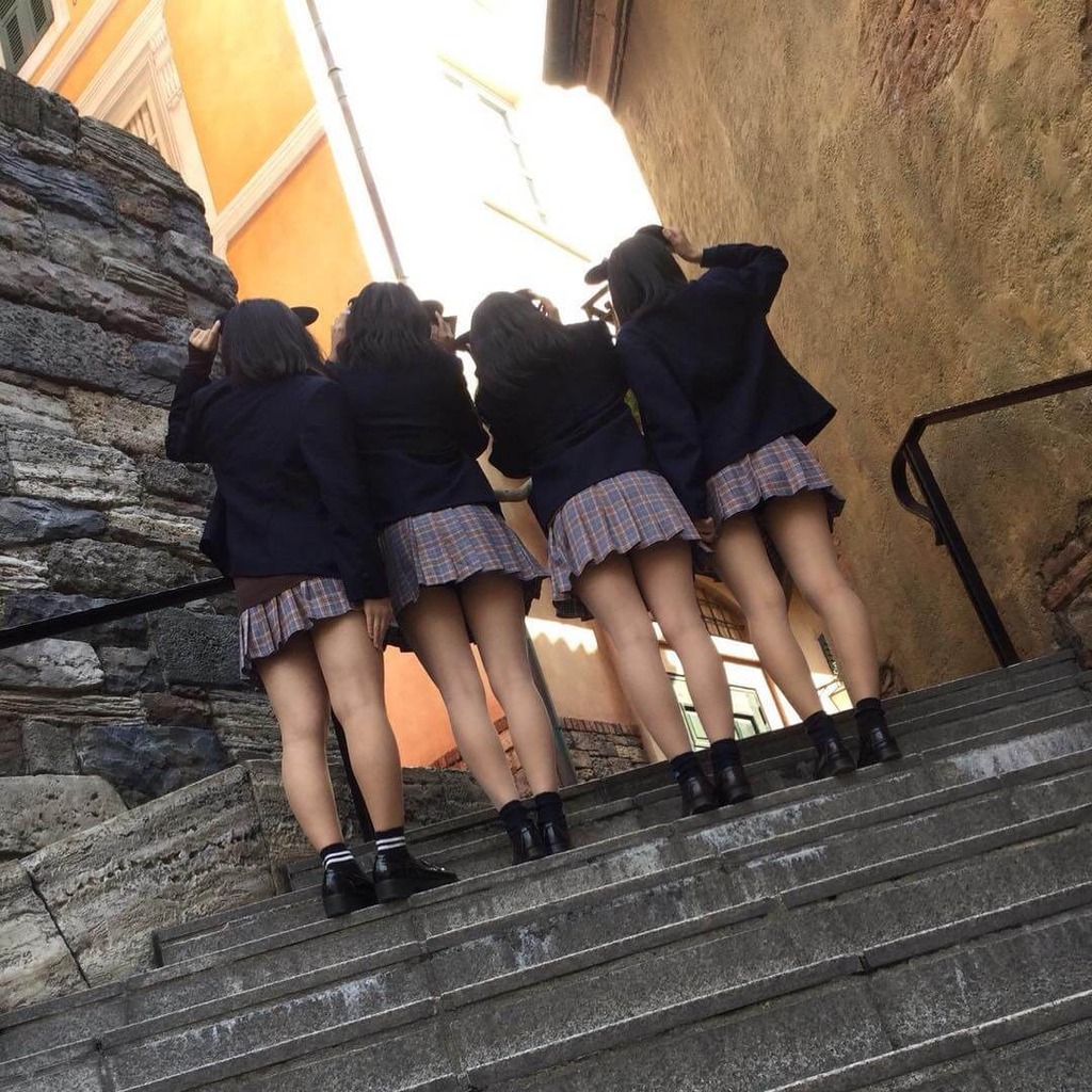 後ろ姿JK13