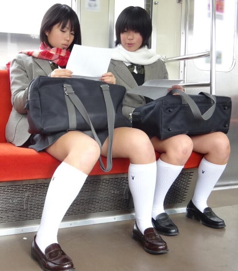 女子高生太もも88