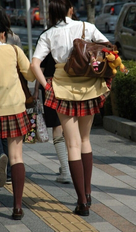 女子高生太もも93