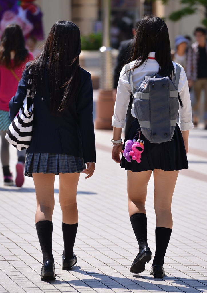 女子高生太もも75