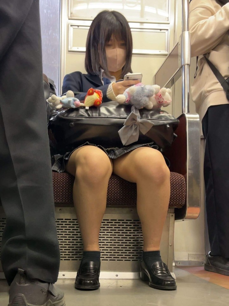 電車女子高生8