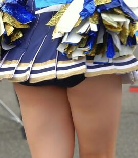 健康的なムチムチ太ももが眩しいチアガールJK