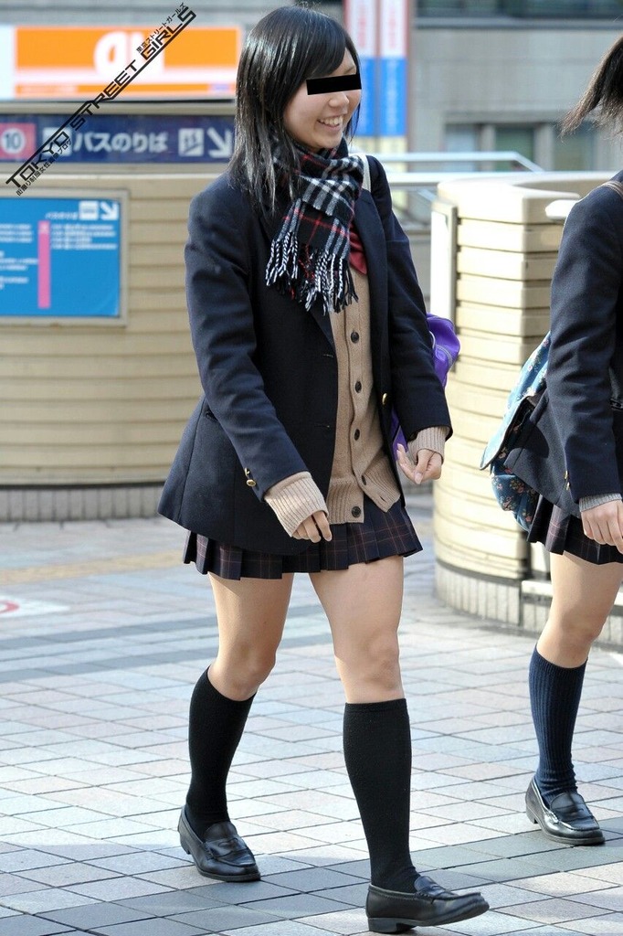 女子高生太もも99