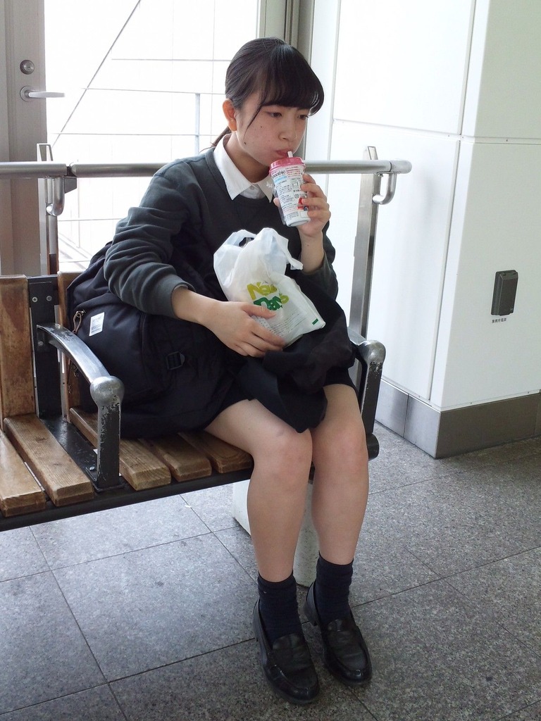 女子高生太もも25