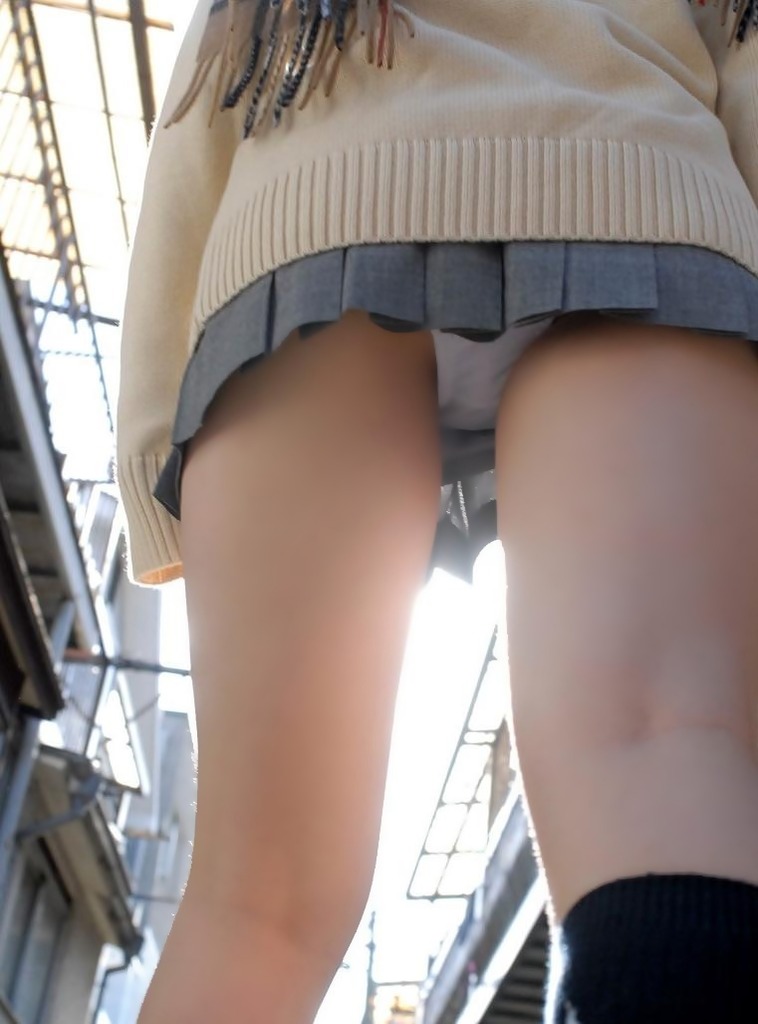パンチラJK16
