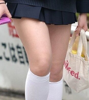 女子高生太もも137