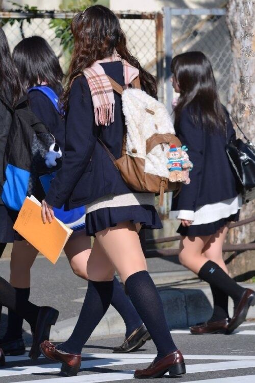女子高生の太もも26