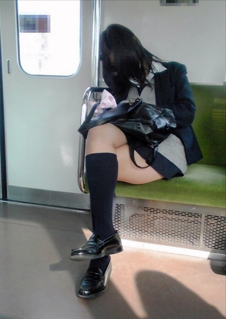 脚組みJK6