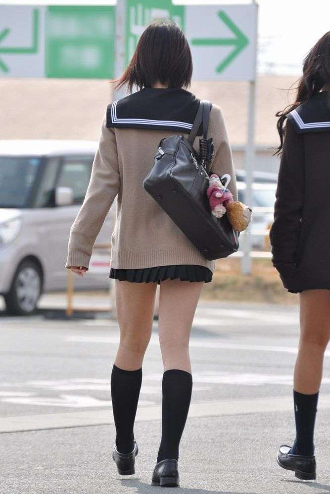 女子高生生脚105