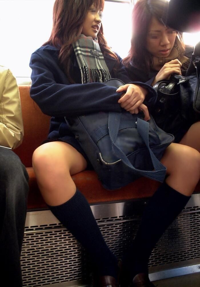 女子高生太もも33