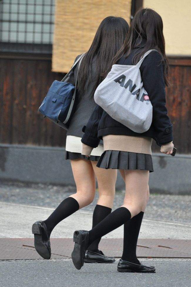 女子高生太もも81