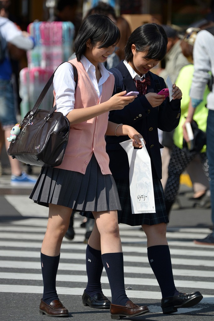 女子高生太もも49