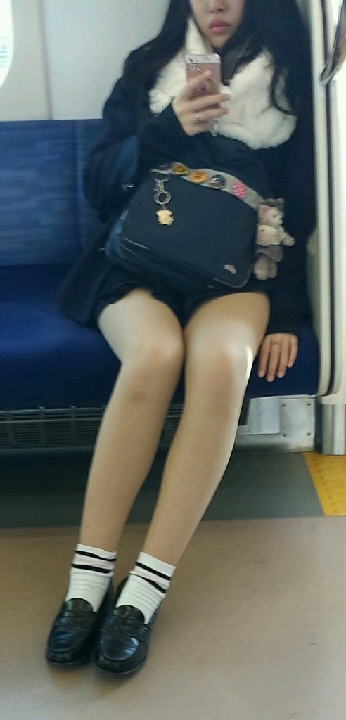女子高生生脚61