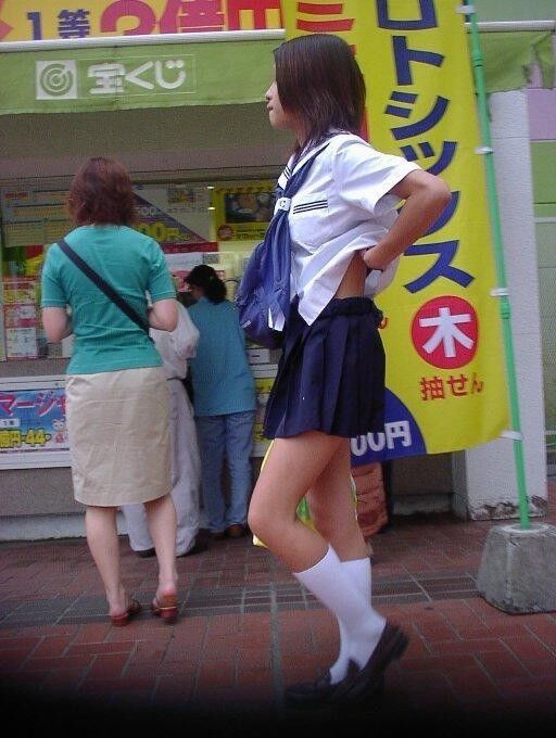 女子高生太もも85