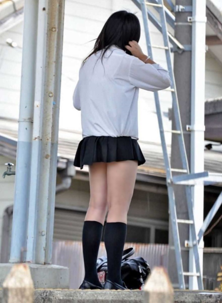太もも生脚JK56