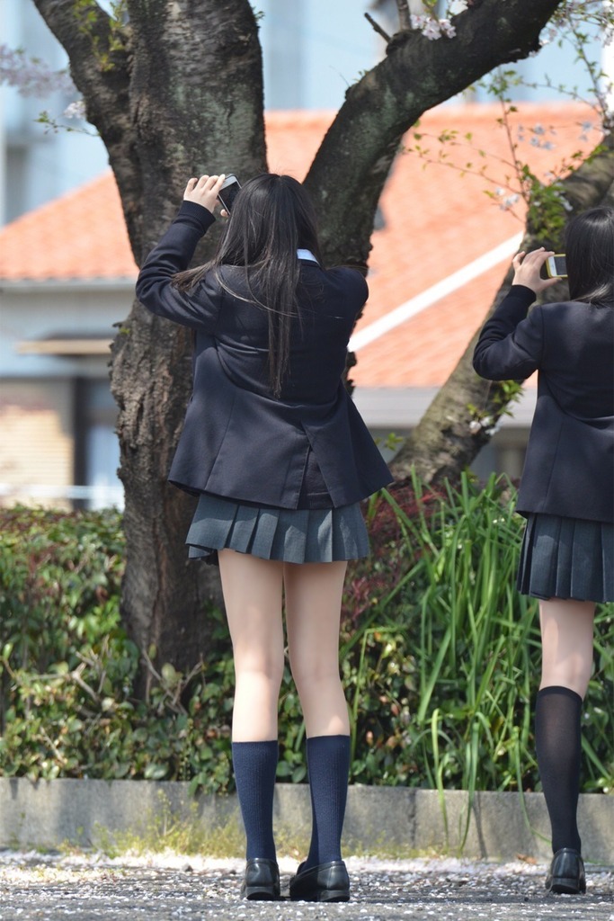 女子高生の太もも68