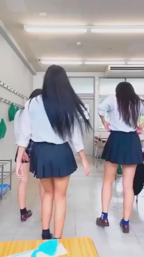 もしもしそこの無防備なJKさん何方へ行くのですか？