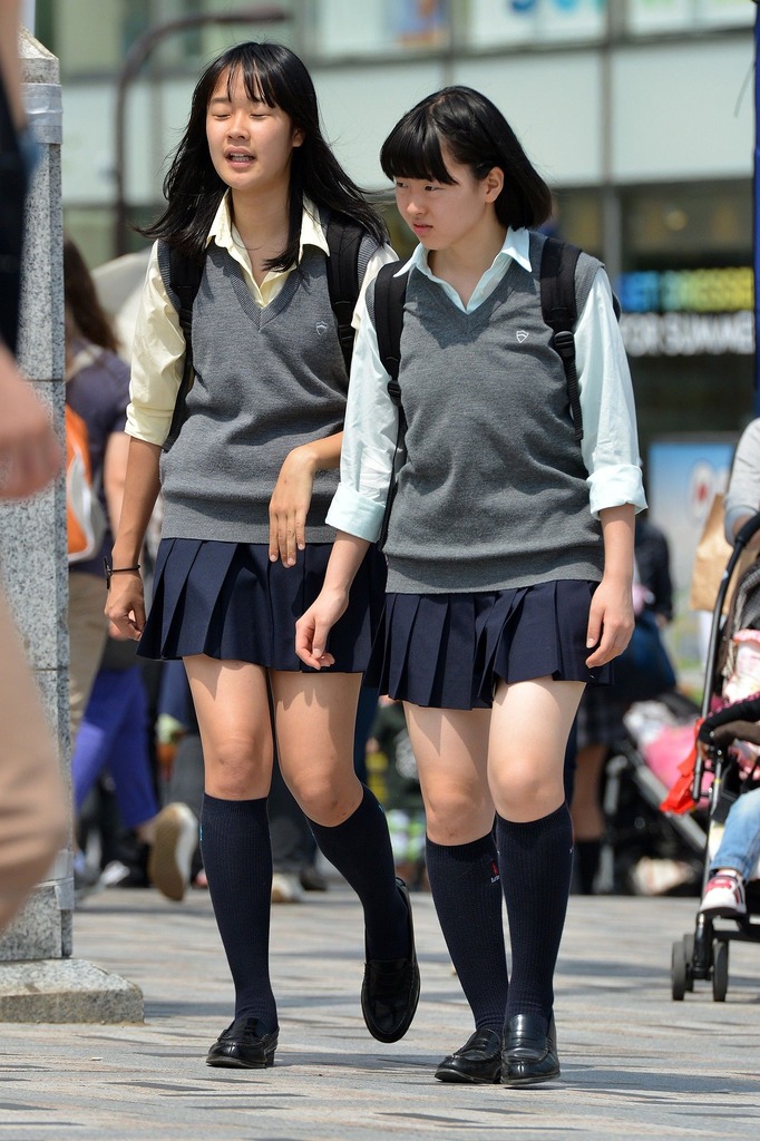 女子高生太もも37