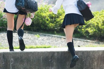 女子高生太もも64