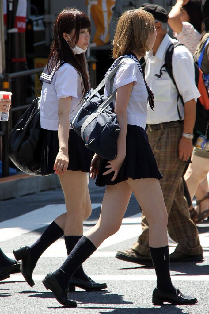 高校授業料無料化でミニスカJKが増えてくれたら嬉しいww