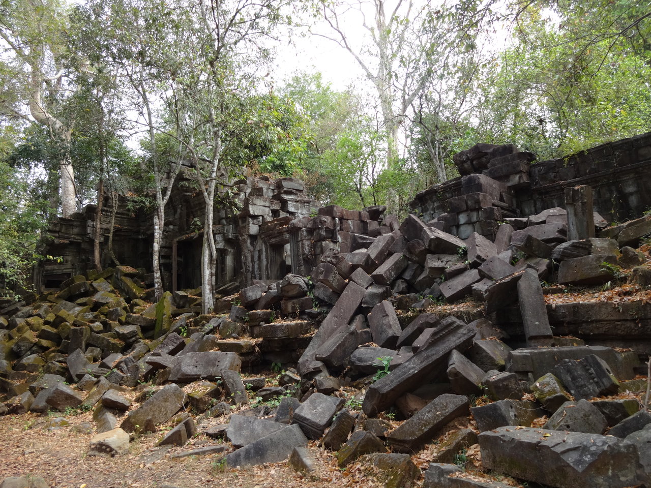 オークン アンコールワット 神々の聖域に魅せられて ベンメリア オカンカンの徒然なるままに