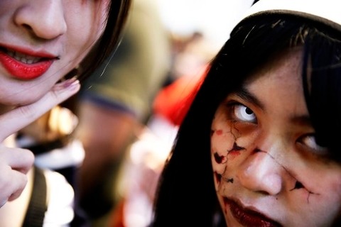 0003047715_001_20201029070702880