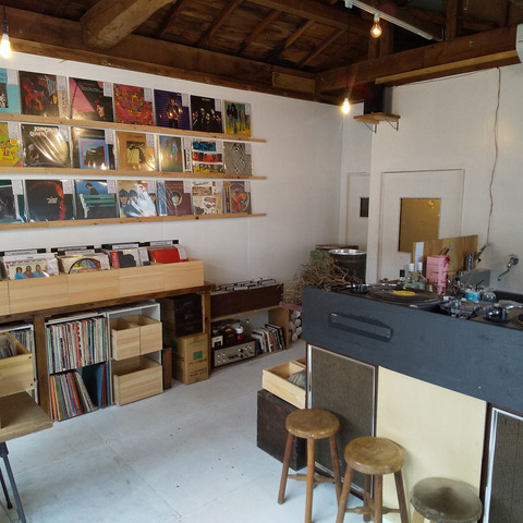 高知市に出来た中古レコード店です