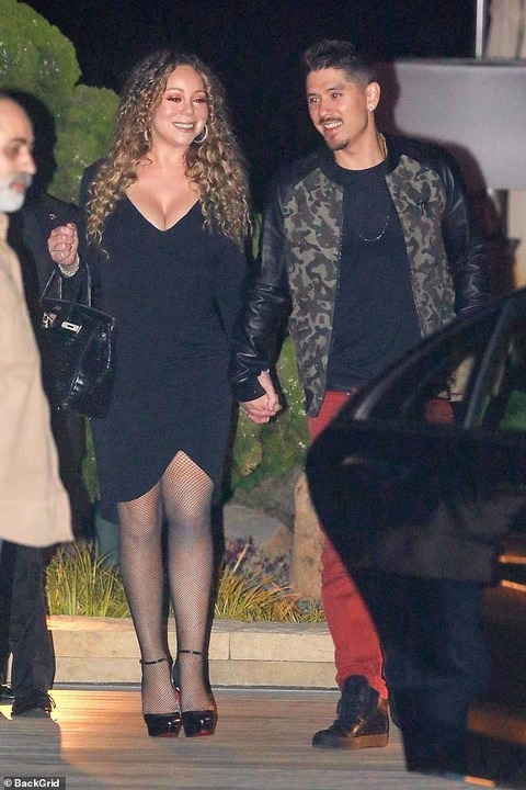 【パンパンになってる…！？】マライア・キャリーが恋人のブライアン・タナカとディナーデート！Mariah Carey steps out with Bryan Tanaka