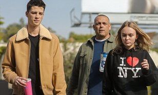 スッピンでも激カワ リリー ローズ デップが恋人のアッシュ スタイメストと仲良くランチデート マリポサのセレブリティウォッチ スッピンでも激カワ リリー ローズ デップが恋人のアッシュ スタイメストと仲良くランチデート マリポサのセレブリティウォッチ