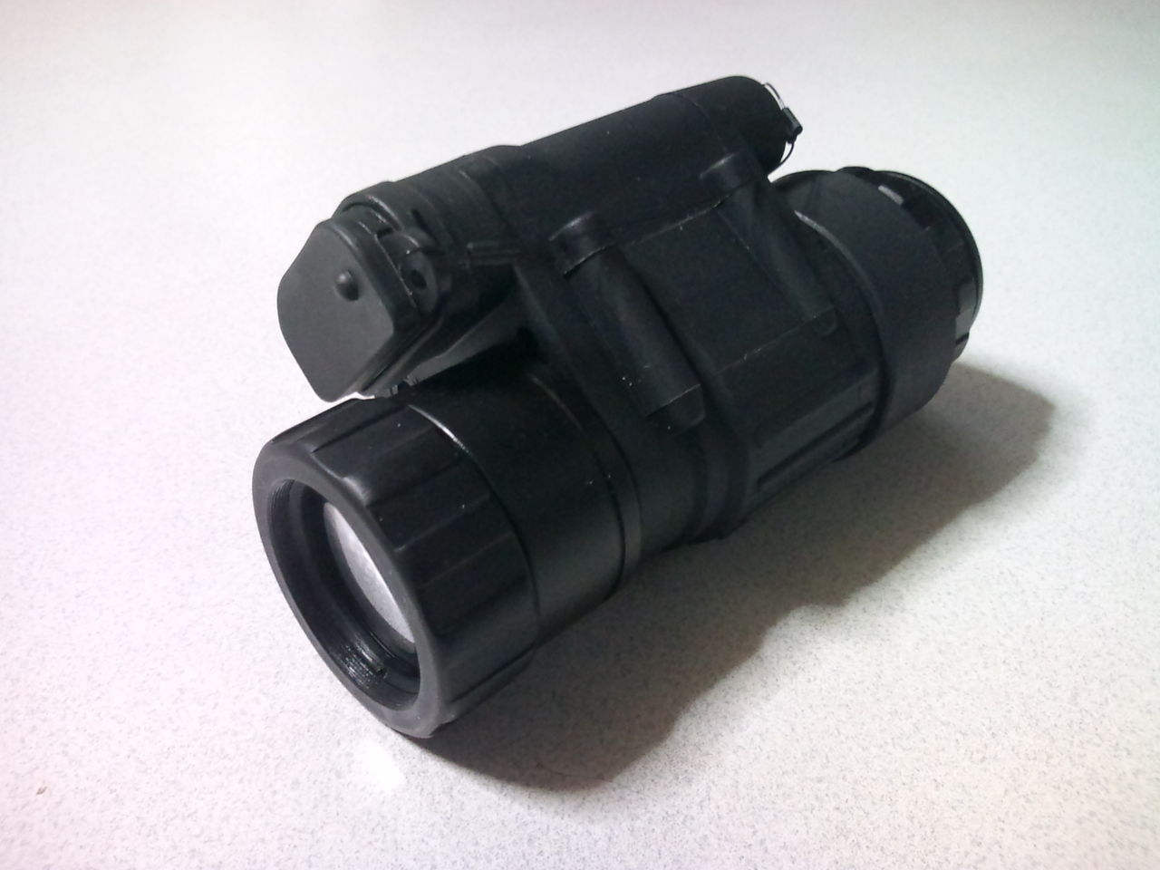 PVS-14 レプリカ 暗視機能付き Amazon.co.jp: PVS‑14防水デジタル高精細赤外線IRナイトビジョン単眼