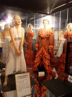 ぼの子マニア 蝋人形の館です