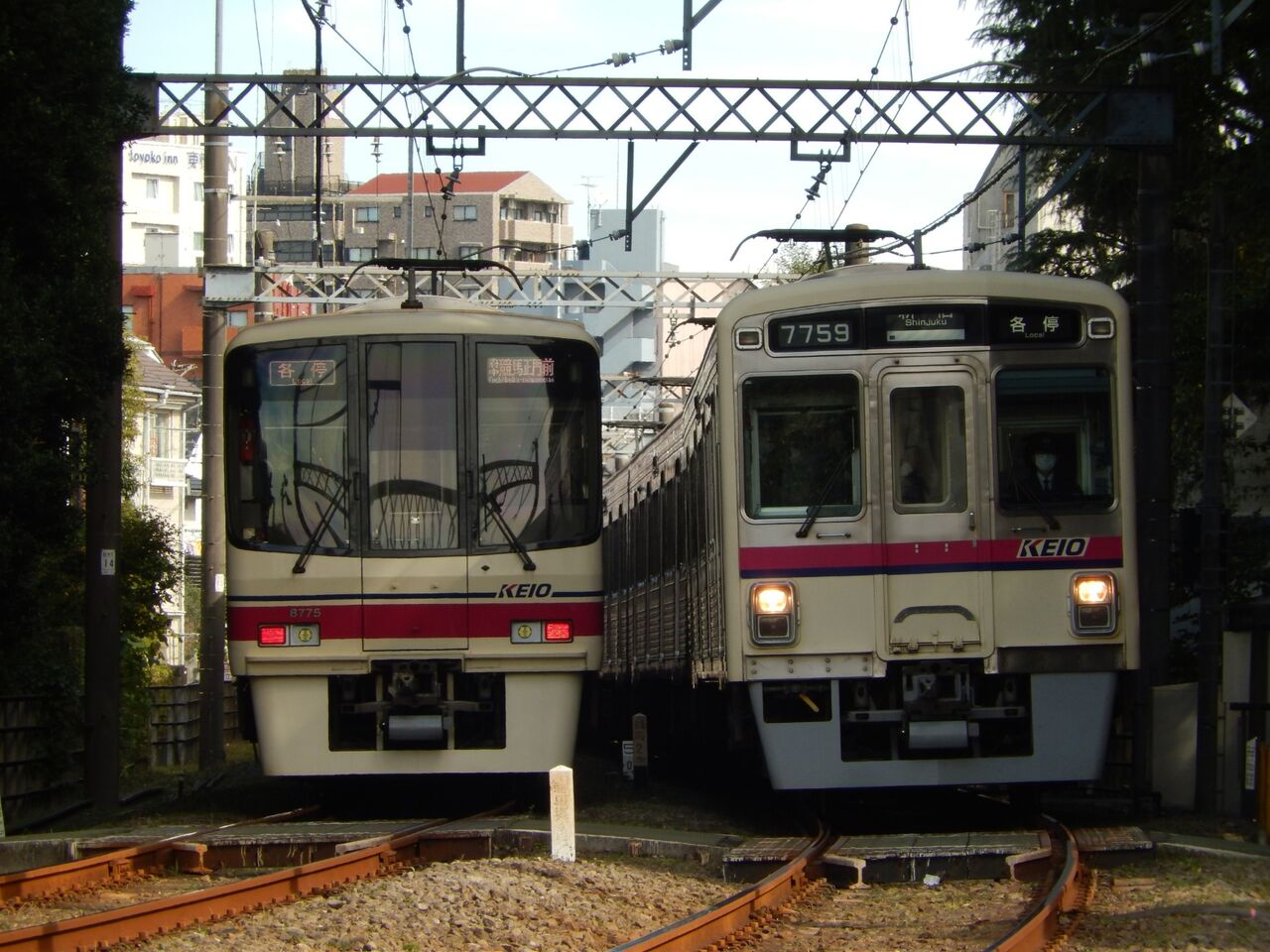 京王 8000系 行先点灯 併走に 6000系 7000系 都営 10-300形 京王 8000系 行先点灯 併走に 6000系 7000系 都営 10-300形 京王