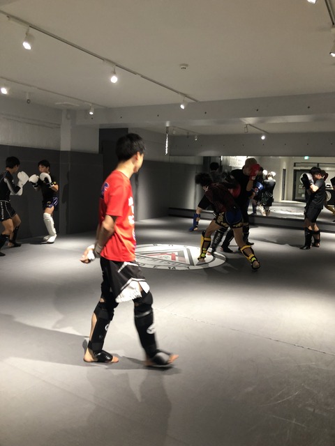 B21CFFBD-FD27-4D7E-8A6B-5885C8AEFCFA