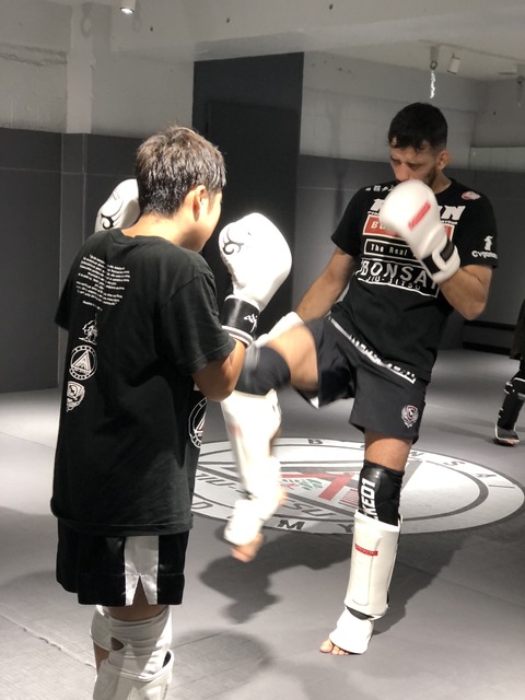 D172CEFC-7E1E-444E-B61F-3F626A7BEEBF