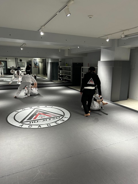 6CD8ADF1-D501-43DE-89F0-99CDBB01658B