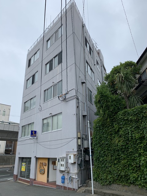 2AE46224-4E10-4B1C-8B3C-4C7D042B6FD7