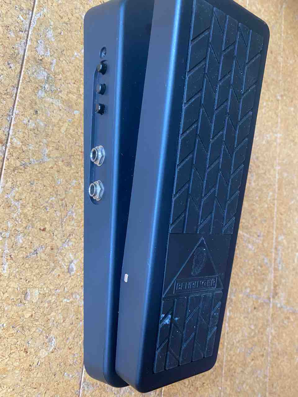 Behringer】HELL BABE【ワウペダル】 behringer ワウペダル HB01